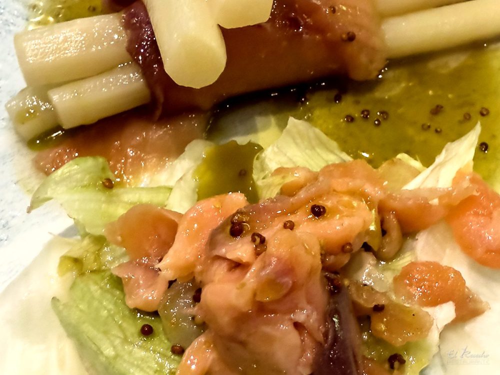 Espárragos con salmón
