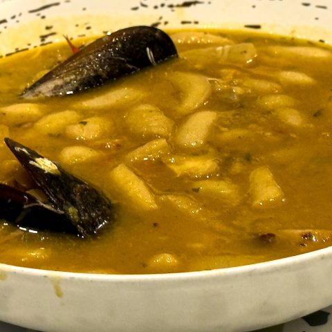 Verdinas con mejillones
